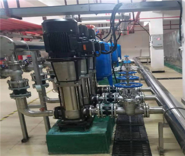 上(shang)海浩捷工业制造股份有限公司變(bian)頻給(gei)水設(she)備